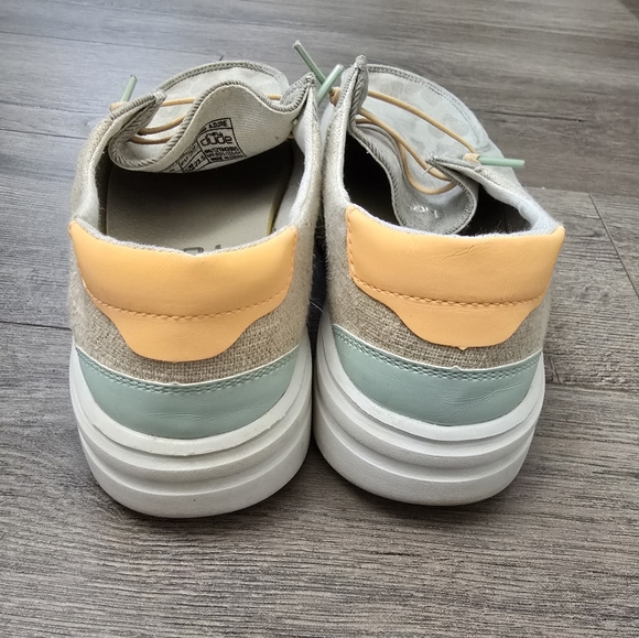 Hey Dude Wendy Rise Leopard Azure Women Size 6 Lightweight Travel Summer - Picture 5 of 9